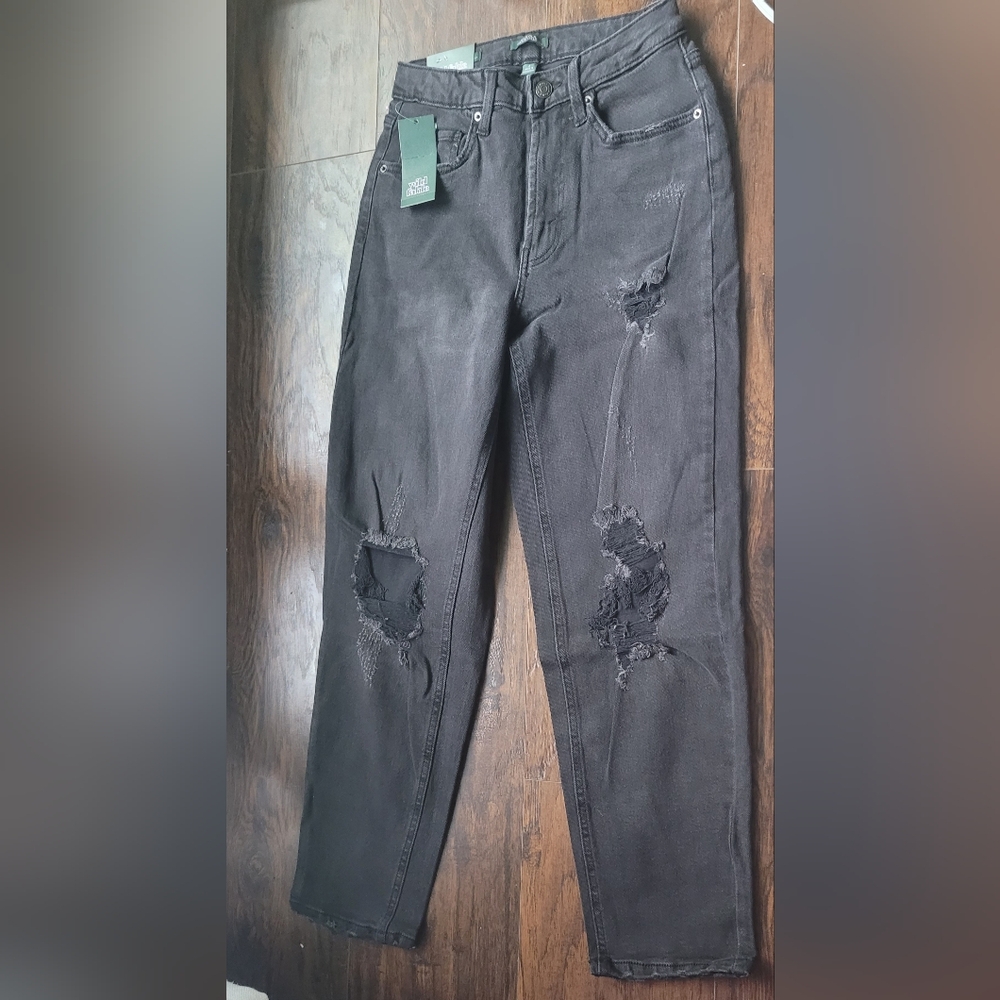 Super high waisted tapered jean